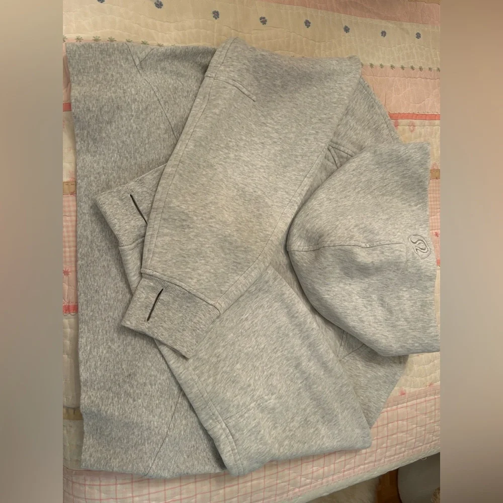 Lululemon Scuba Oversized Half-Zip Hoodie, size M/L - Picture 5 of 6